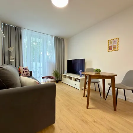 Apartament Park Grabiszynski Charming By Bookinghost